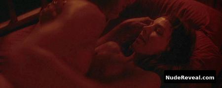 KATHLEEN QUINLAN nude in The Doors