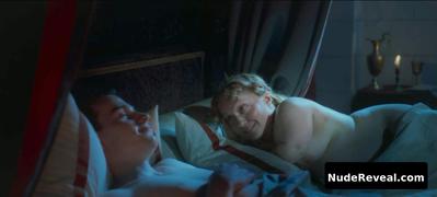 KIRUNA STAMELL nude in The Serpent Queen