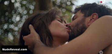 LIZZIE BROCHERE nude in Filles Du Feu