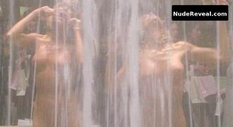 FARRAH FAWCETT nude in Dr. T and the Women