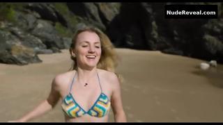 EVANNA LYNCH nude in My Name Is Emily
