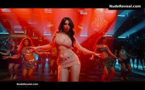 SOUNDARYA SHARMA nude in Housefull 4