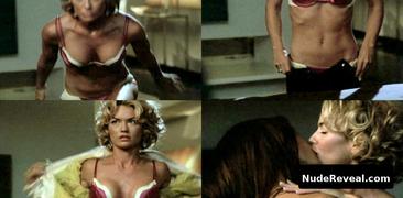 KELLY CARLSON nude in Nip/Tuck