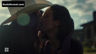 DOMINIQUE PROVOST-CHALKLEY nude in Wynonna Earp