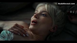 KARINA RAZNER nude in Dziewczyna influencera