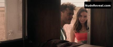 LIANA LIBERATO nude in Dig