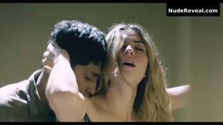 PAULINA DAVILA nude in Aqui en la Tierra