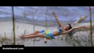 SUSHMITA SEN nude in Main Hoon Na