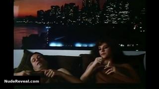 STEFANIA SANDRELLI nude in Il momento magico