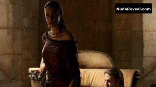 ALICIA SANZ nude in El Cid