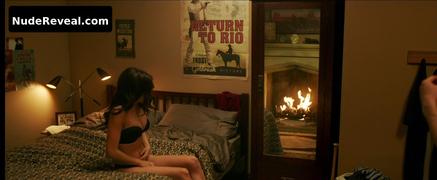 ZOEY DEUTCH nude in Vampire Academy