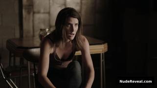 COBIE SMULDERS nude in Stumptown
