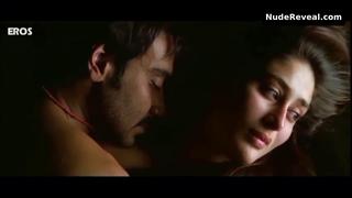 KAREENA KAPOOR nude in Omkara