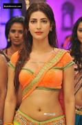 SHRUTI HAASAN nude in Yevadu