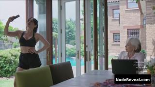DAYANA GARROZ nude in El Senor de los Cielos