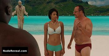 KALI HAWK nude in Couples Retreat