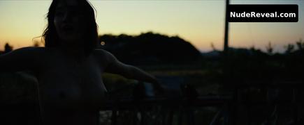 JUN JONG-SEO nude in Burning