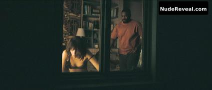 EIZA GONZALEZ nude in 3 Body Problem