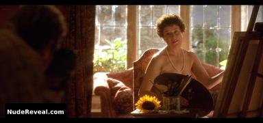 HELEN MIRREN nude in Calendar Girls