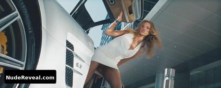 ROSIE HUNTINGTON-WHITELEY nude in Transformers: Dark of the Moon