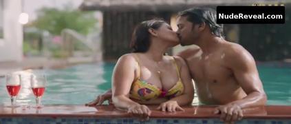 NIDHI MAHAWAN nude in Sursuri Li