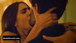 SARA ALI KHAN nude in Love Aaj Kal