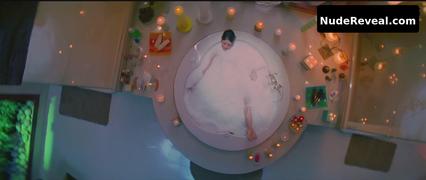 KAREENA KAPOOR nude in Bewafaa
