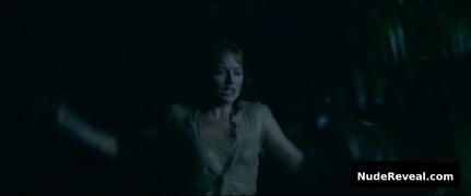 MARGOT ROBBIE nude in The Legend of Tarzan