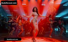 SOUNDARYA SHARMA nude in Housefull 4