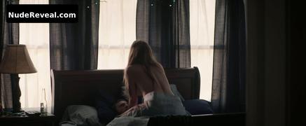 ZOEY DEUTCH nude in Vincent N Roxxy