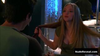 AMANDA SEYFRIED nude in Wildfire