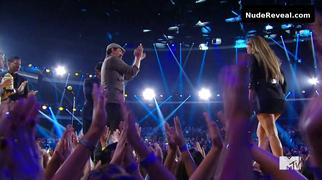 JENNIFER LOPEZ nude in MTV Movie Awards