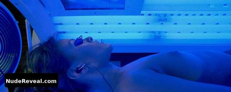 CRYSTAL LOWE nude in Final Destination 3