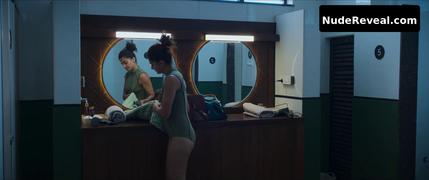 TAAPSEE PANNU nude in Dobaaraa