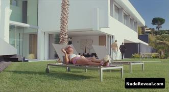 VIRGINIE EFIRA nude in Le Siffleur