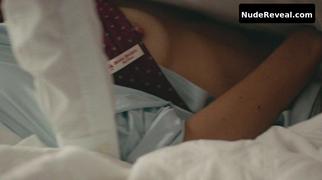FRANKIE SHAW nude in SMILF