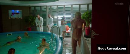 OKSANA AKINSHINA nude in Polet