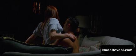 JULIANNE MOORE nude in Don Jon