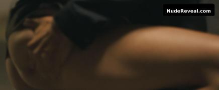 AUBREY PLAZA nude in Emily the Criminal