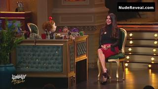 YASMINE SABRY nude in Abla Fahita Live from the Duplex