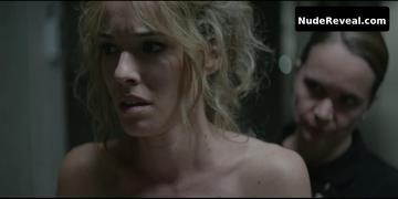 MANON AZEM nude in Prise Au Piege