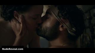 DOMINIQUE DEVENPORT nude in Sisi