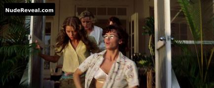 JENNIFER GARNER nude in Pearl Harbor