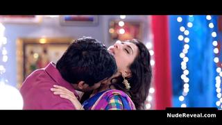 VAANI KAPOOR nude in Aaha Kalyanam