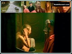 ISILD LE BESCO nude in La Maison du canal