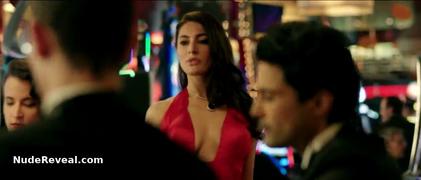 CATERINA MURINO nude in Fever