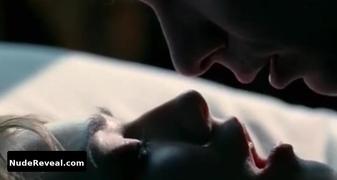 OKSANA AKINSHINA nude in Rayskiye Ptitsy