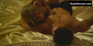 JADE EWEN nude in Luis Miguel: The Series