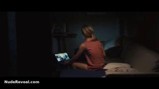 MARINA FOIS nude in Latelier