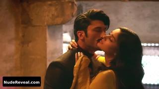 ILEANA DCRUZ nude in Baadshaho